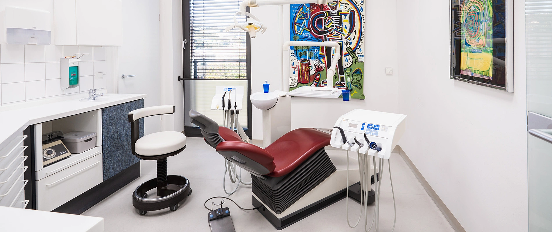 Behandlungszimmer Zahnarztpraxis